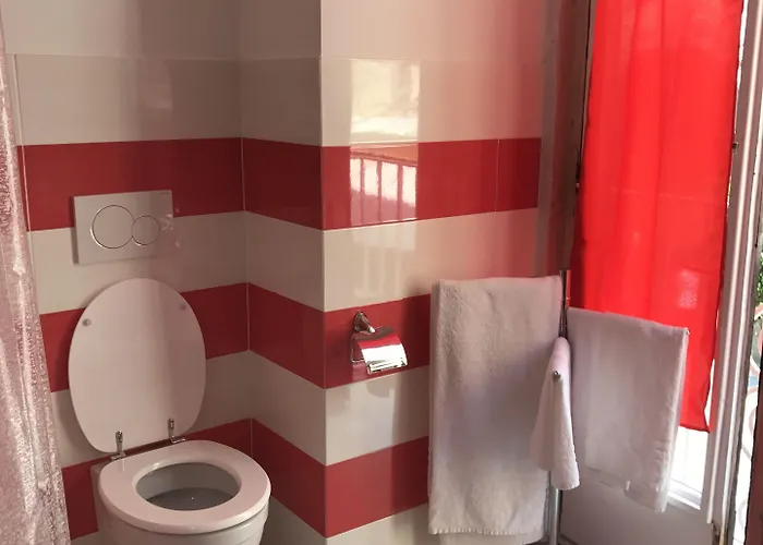 Bed & Breakfast Deluxe